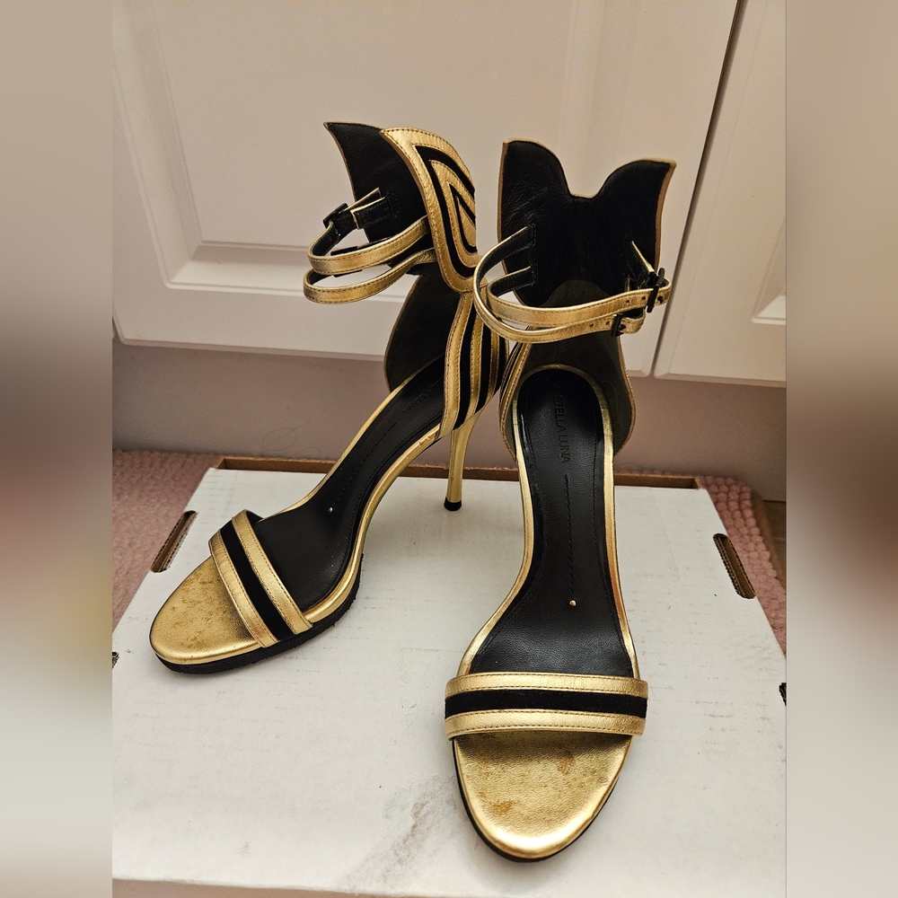 StellaLuna Gold Wings Leather Double Buckle Strap Heel Sandals - Picture 2 of 16